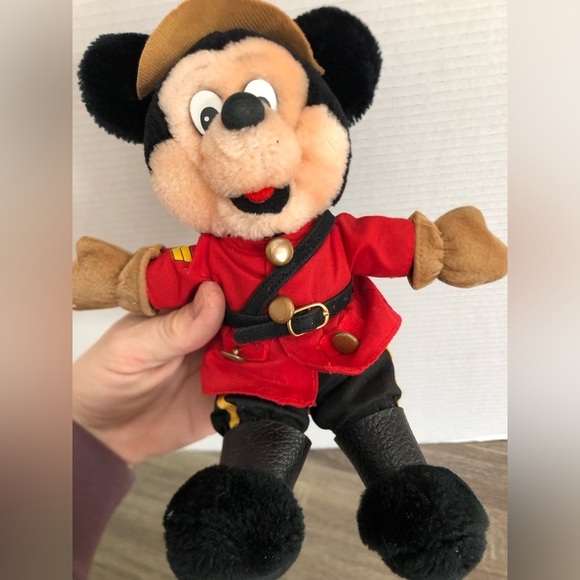 Vtg Mickey Mouse Mountie - Picture 5 of 10